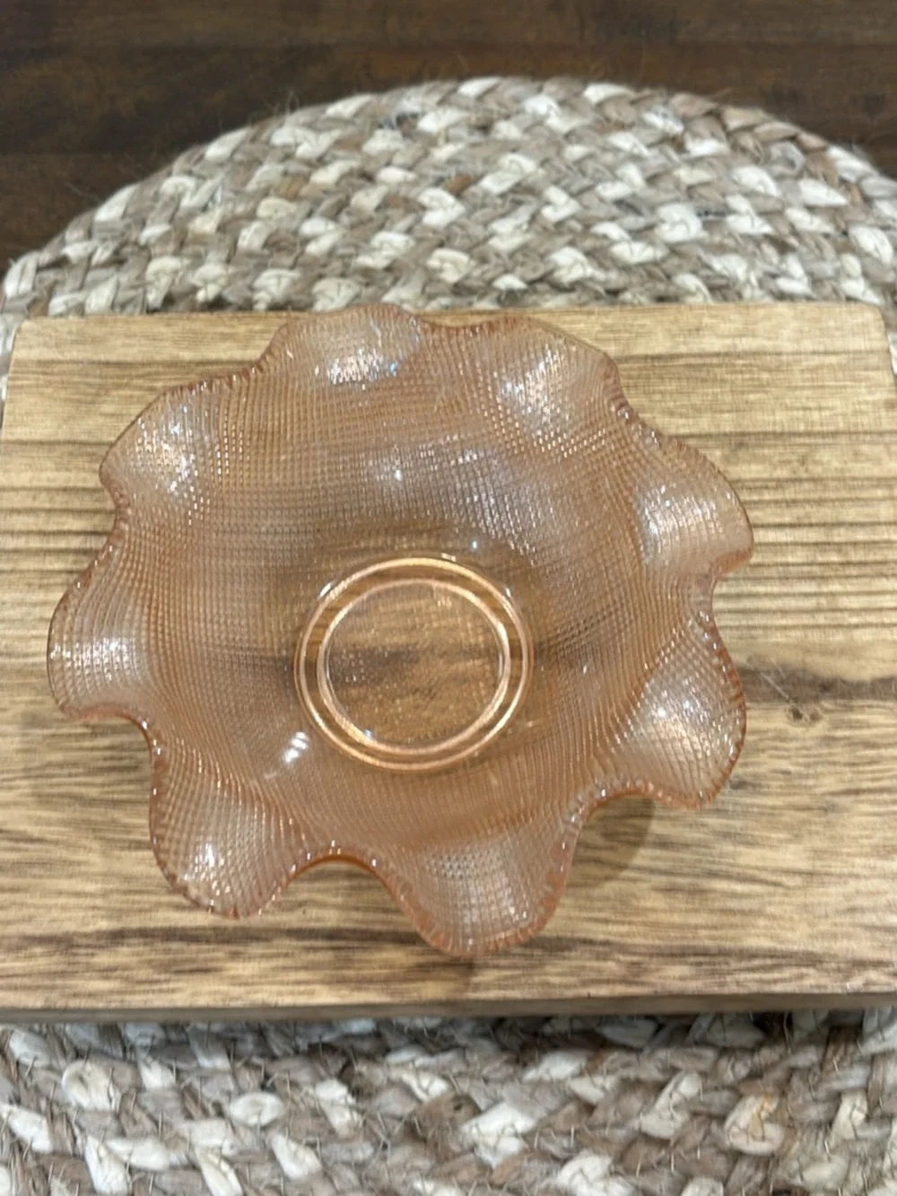 Vintage Pink Depression Glass Decorative Ruffled Bowl